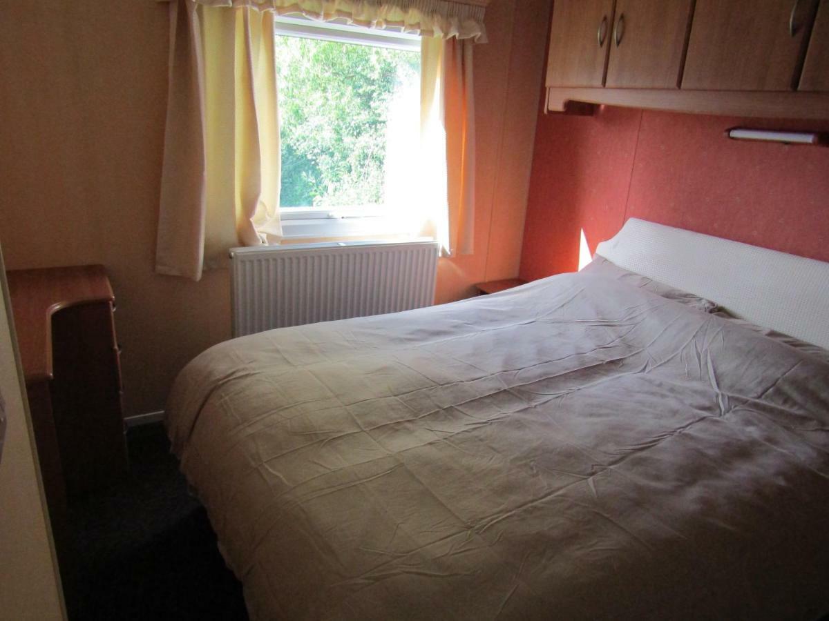 Fenlake Holiday Accommodation Metheringham Экстерьер фото