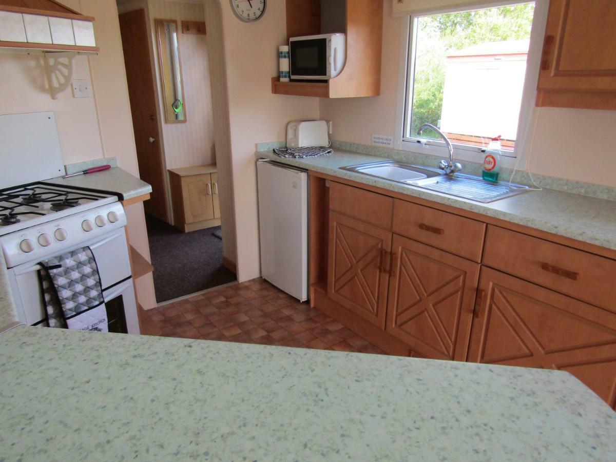 Fenlake Holiday Accommodation Metheringham Экстерьер фото