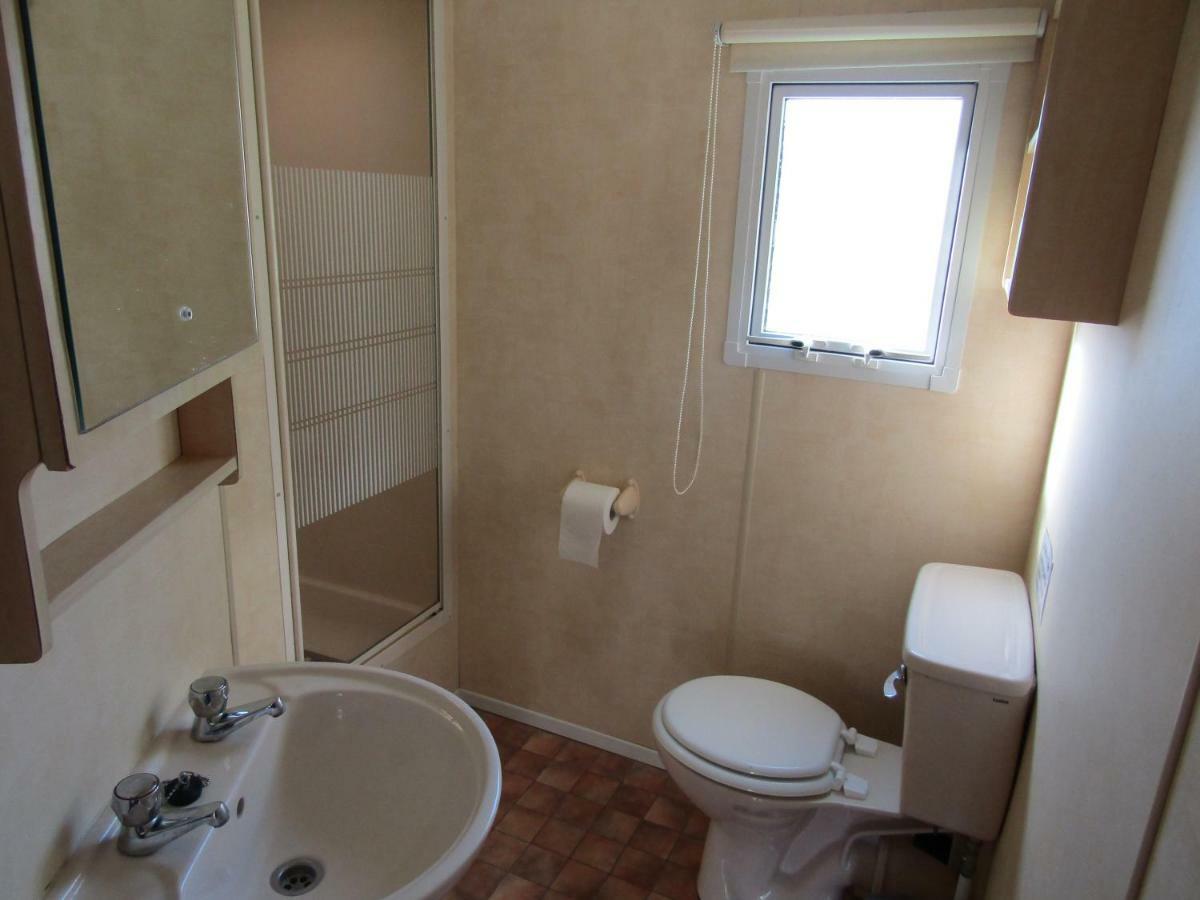 Fenlake Holiday Accommodation Metheringham Экстерьер фото